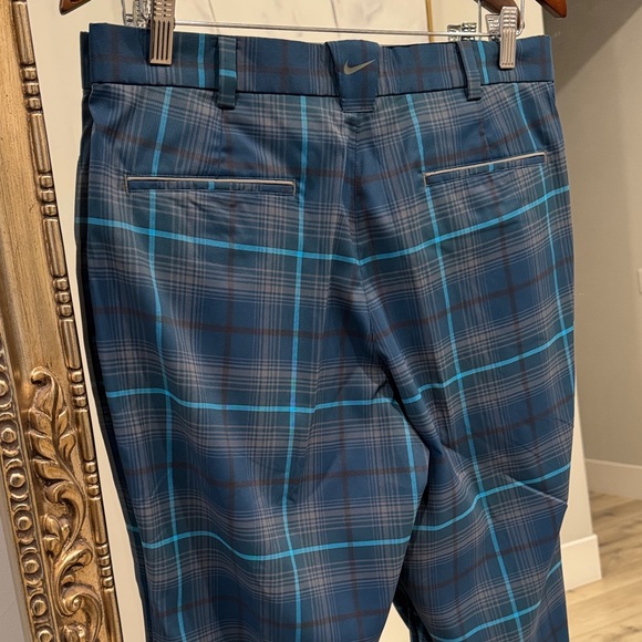 Nike Men's Blue Plaid golf pants - Picture 6 of 8